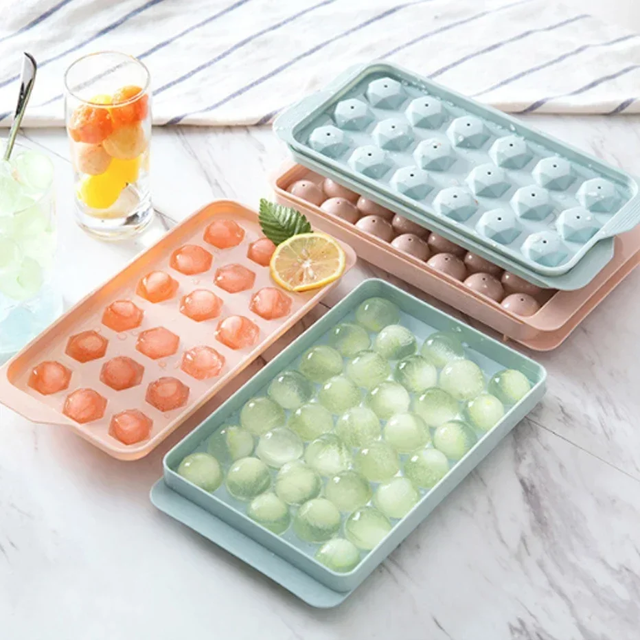 Round Ice Cube Tray Creative H - Kitchen Appliances Rack recensione e prezzo